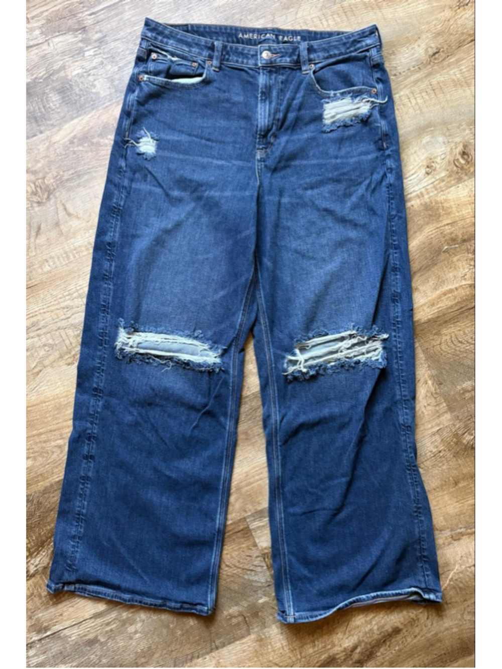 American Eagle Super High-Rise Baggy Wide Leg Distressed Jeans Size 14